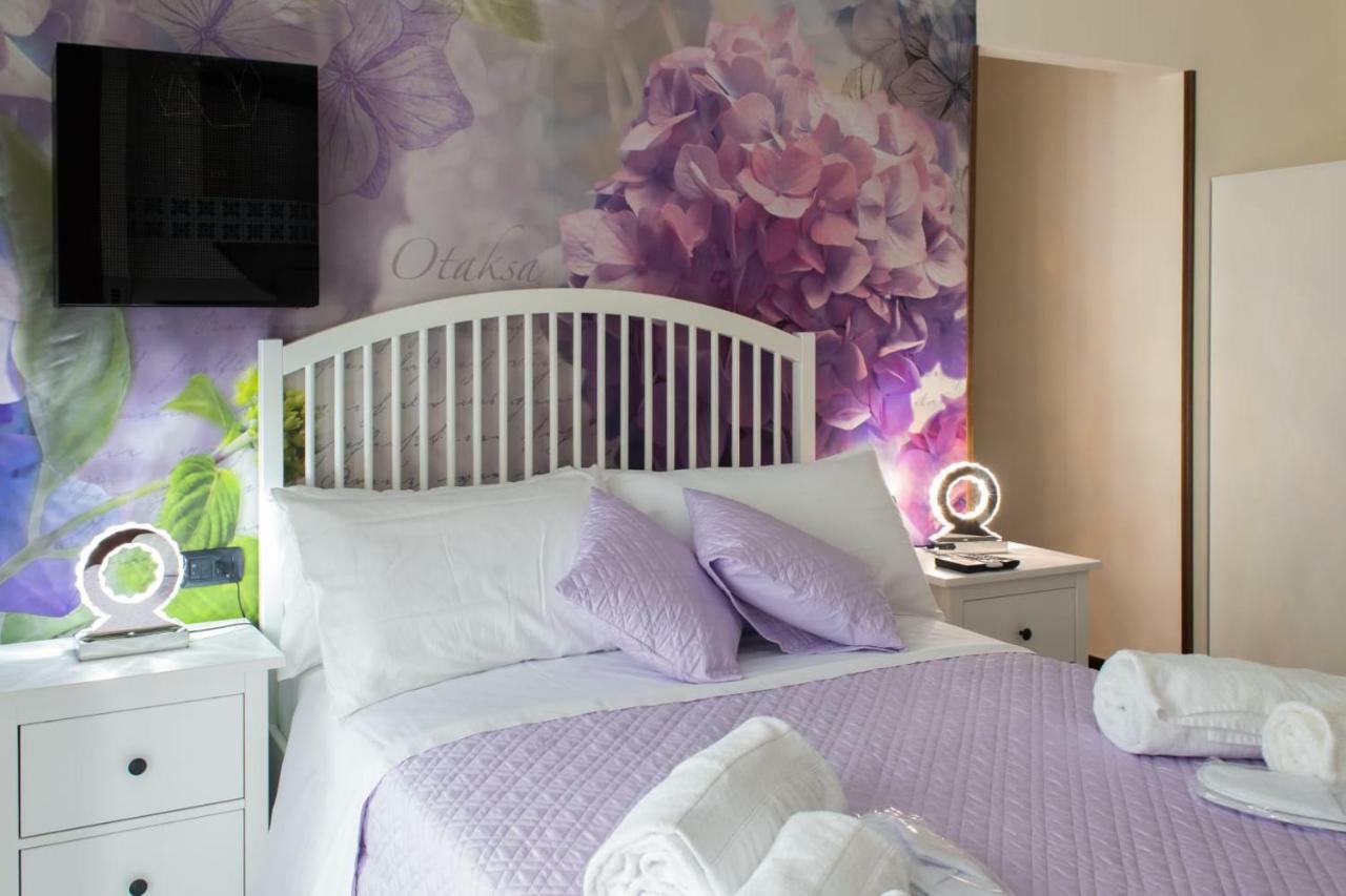 Bed Boutique Napoli Colors Hotel Стая снимка